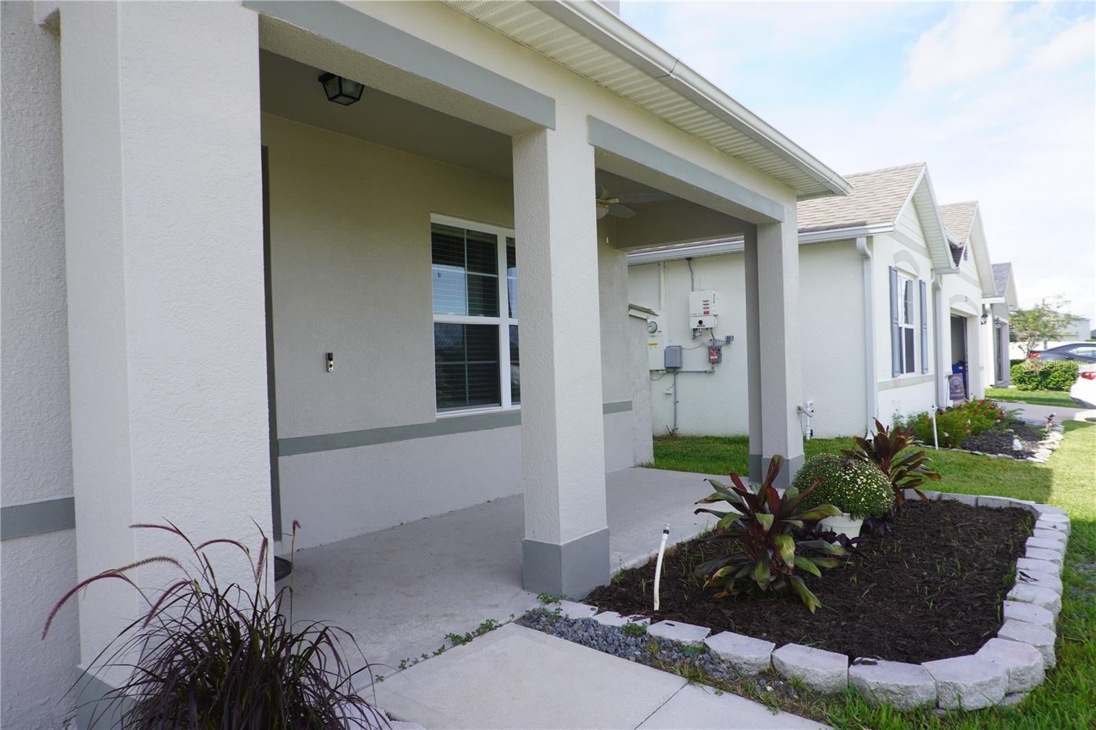 323 HARBOUR WAY