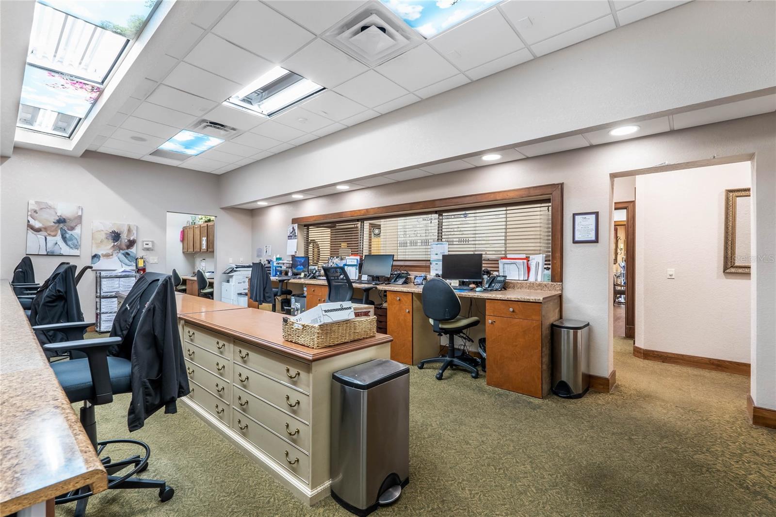 CLERMONT HANCOCK TOWNE CENTRE - Commercial Sale