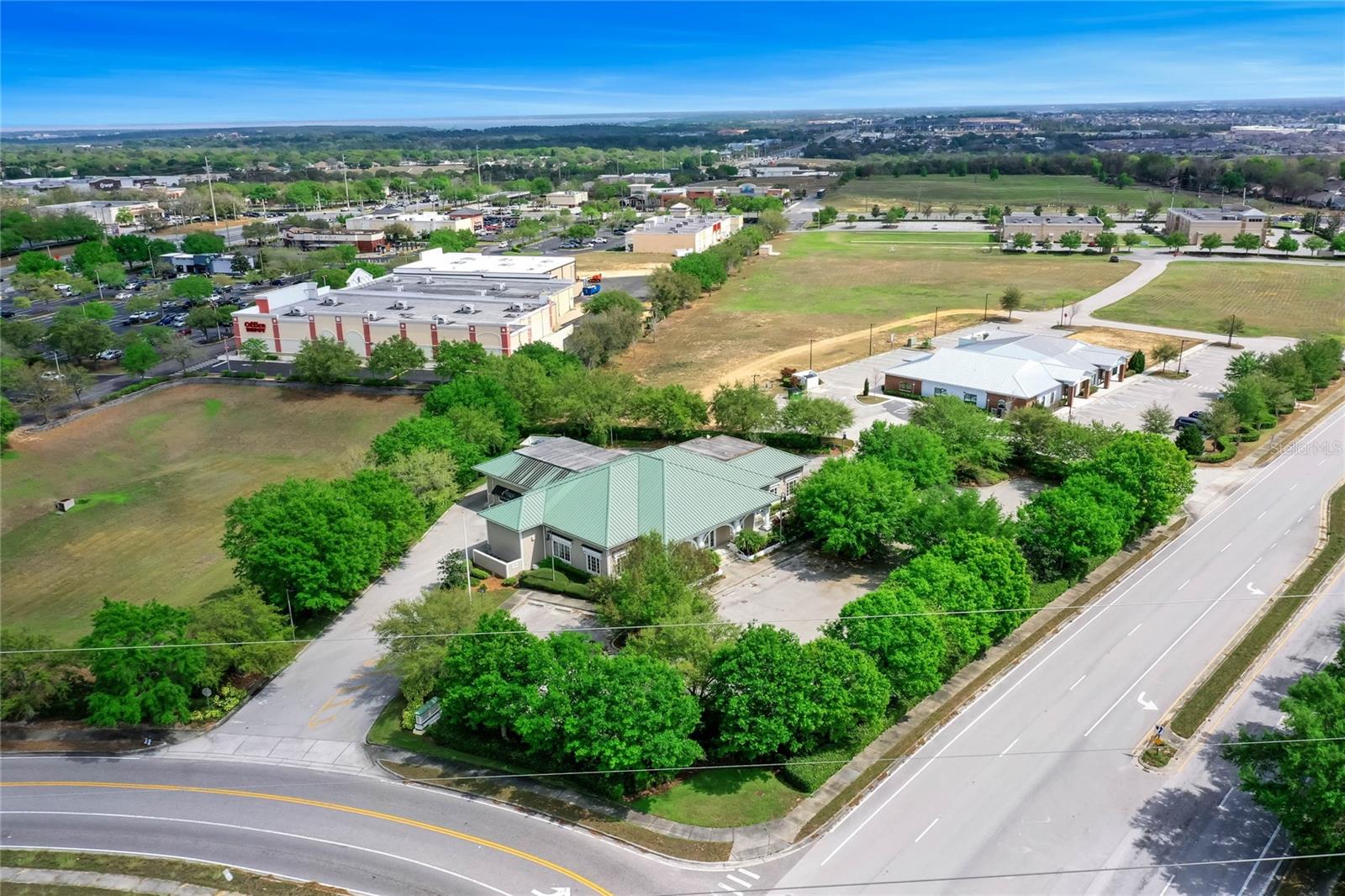 CLERMONT HANCOCK TOWNE CENTRE - Commercial Sale
