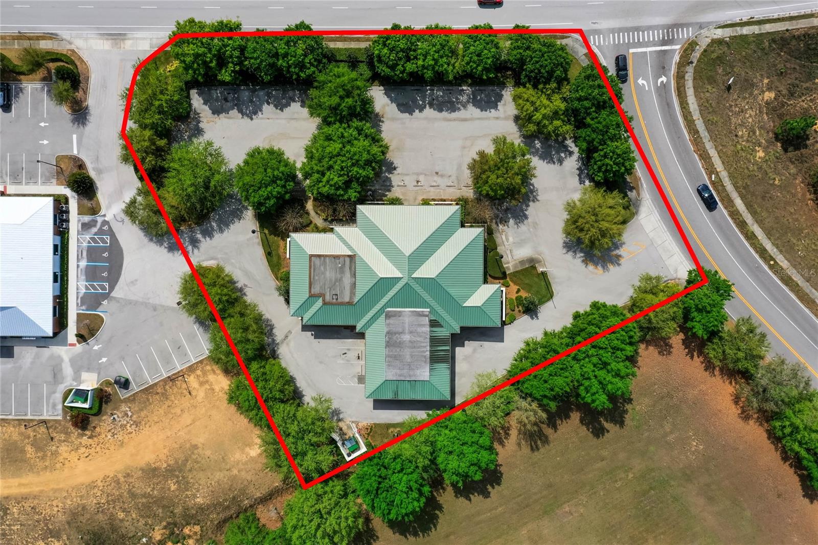 CLERMONT HANCOCK TOWNE CENTRE - Commercial Sale