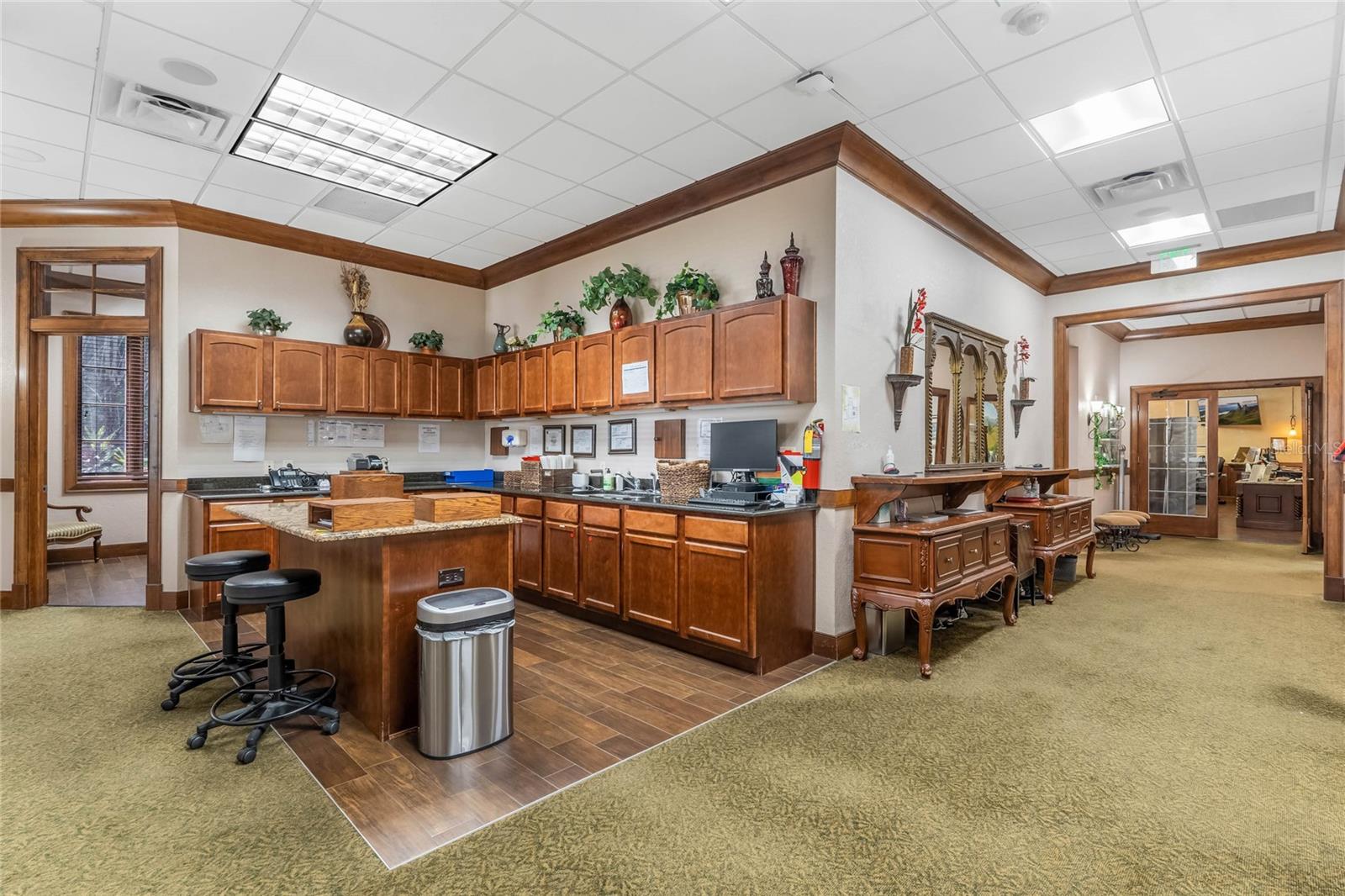 CLERMONT HANCOCK TOWNE CENTRE - Commercial Sale