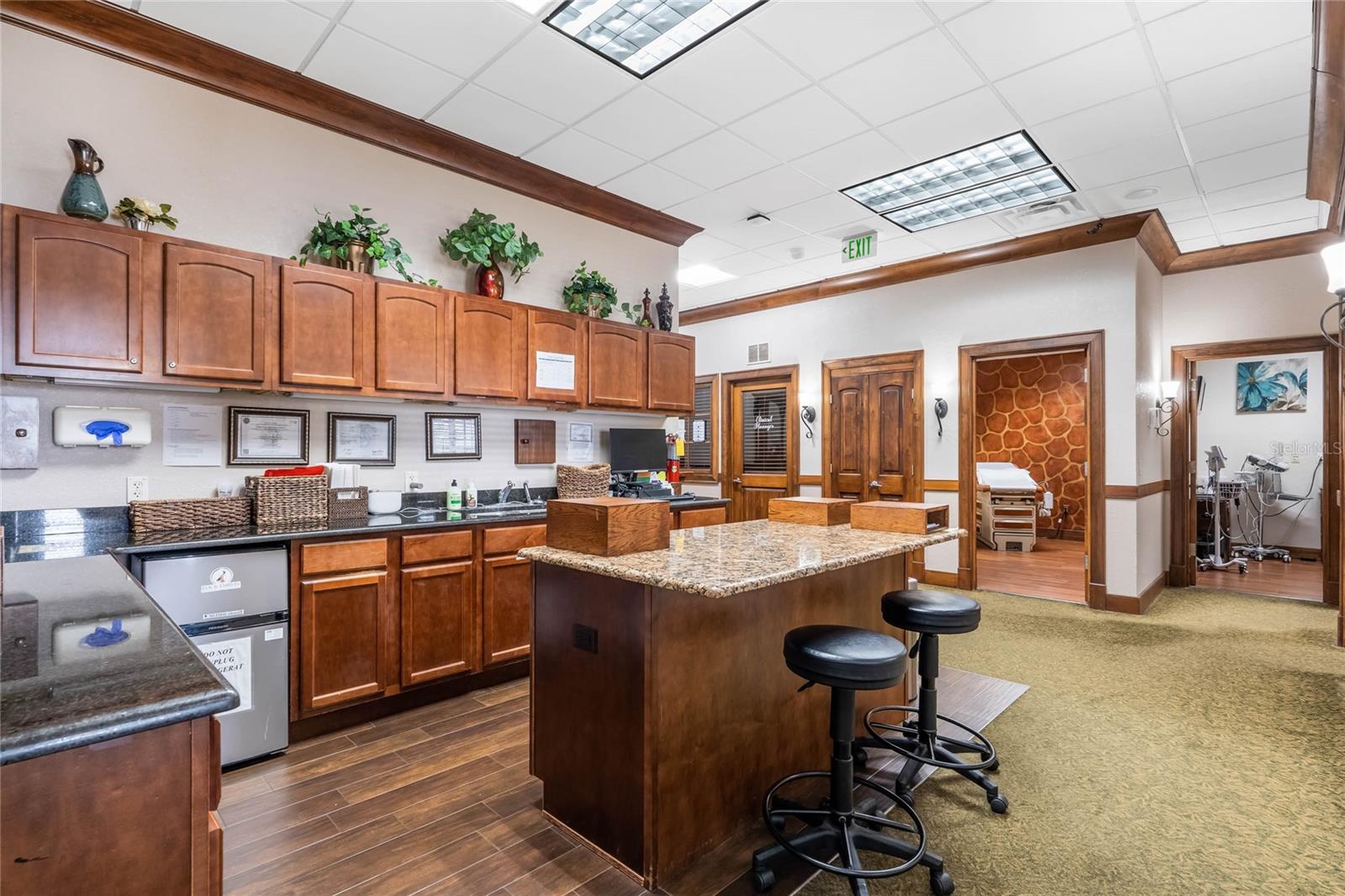 CLERMONT HANCOCK TOWNE CENTRE - Commercial Sale