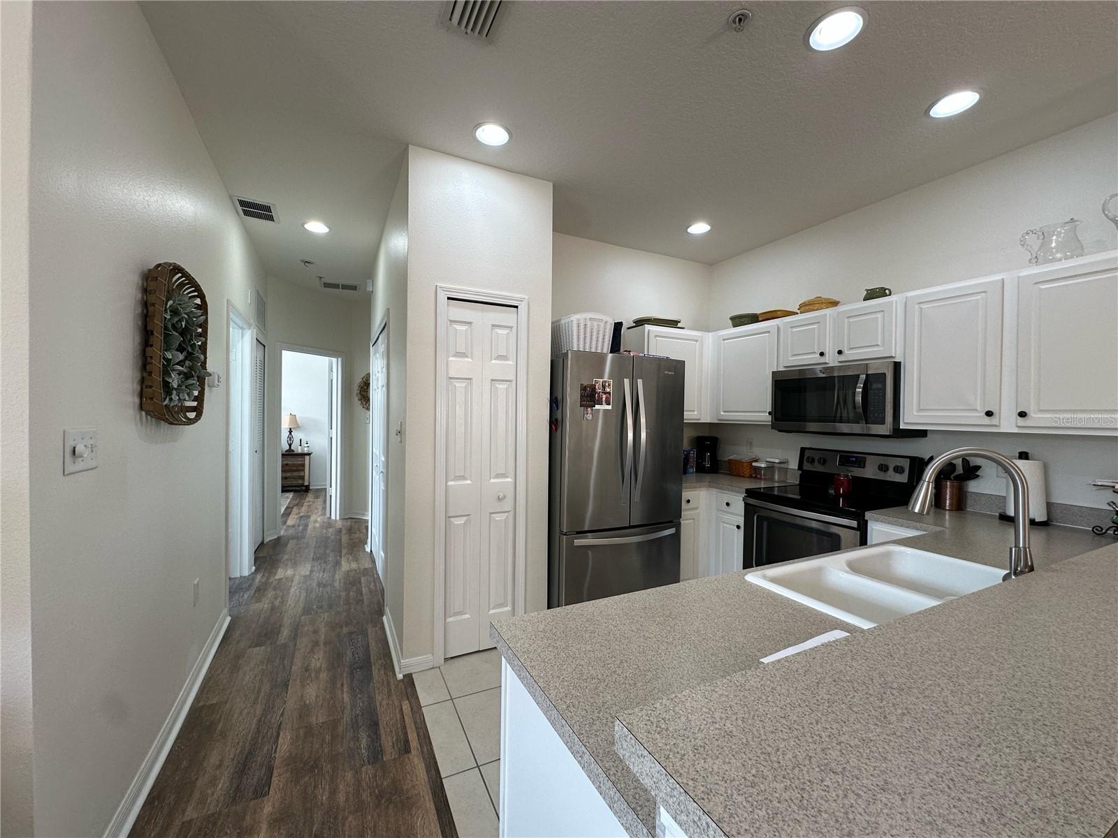 3815 PARKRIDGE CIRCLE 2-203