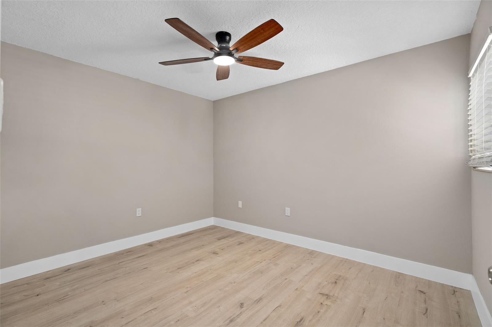 FAIRVIEW VISTA CONDO PH 01 - Residential