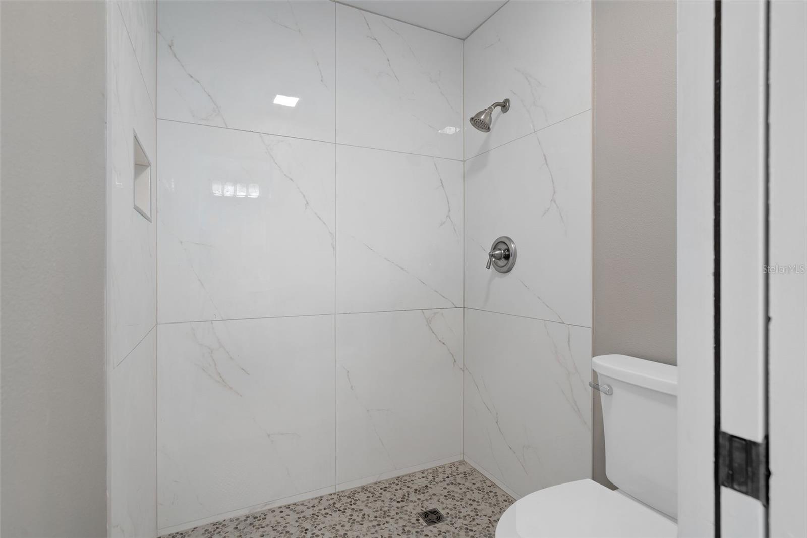 FAIRVIEW VISTA CONDO PH 01 - Residential