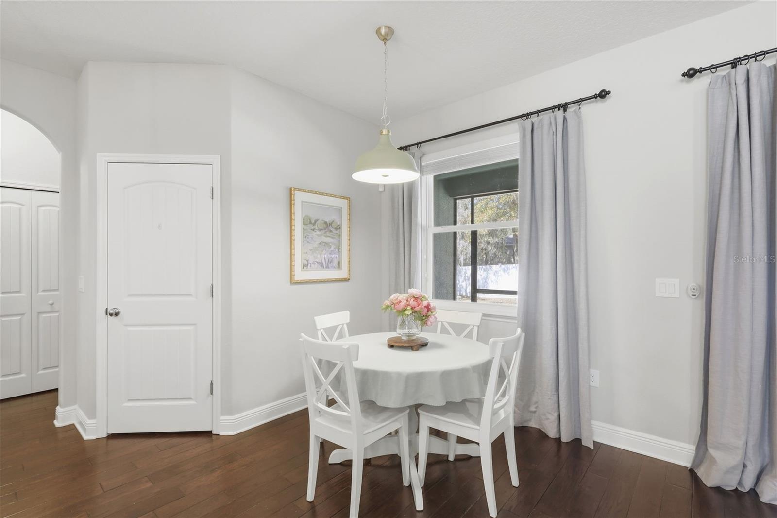 WELLINGTON WOODS - Residential