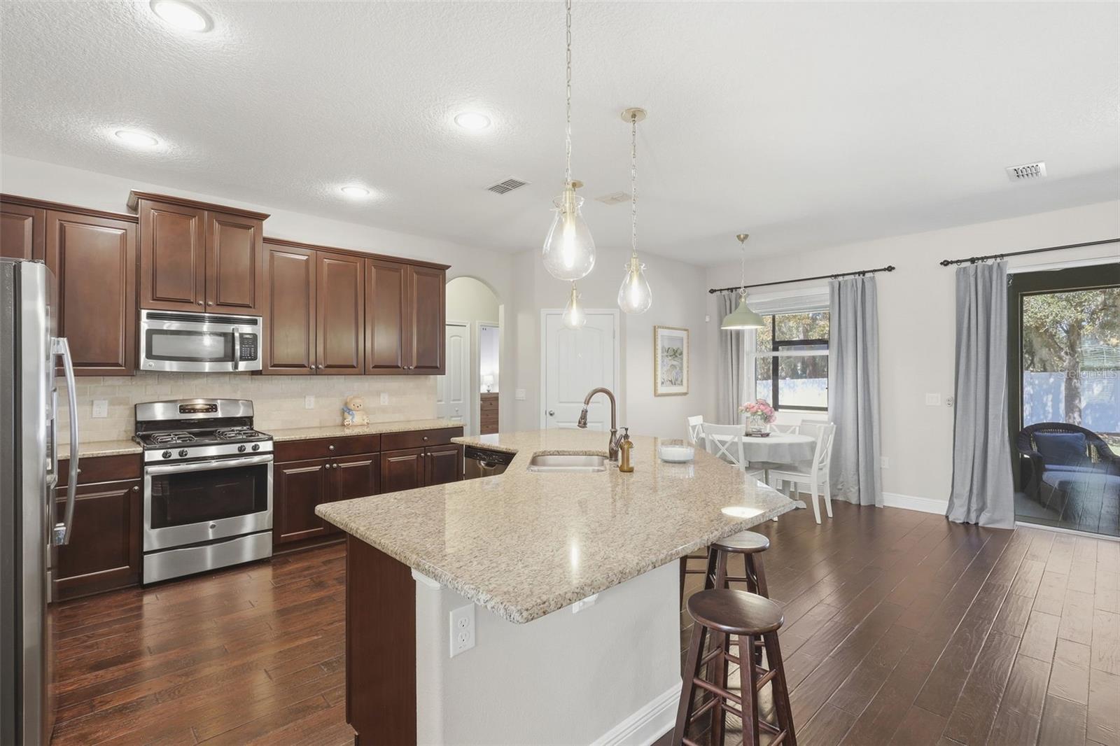 WELLINGTON WOODS - Residential