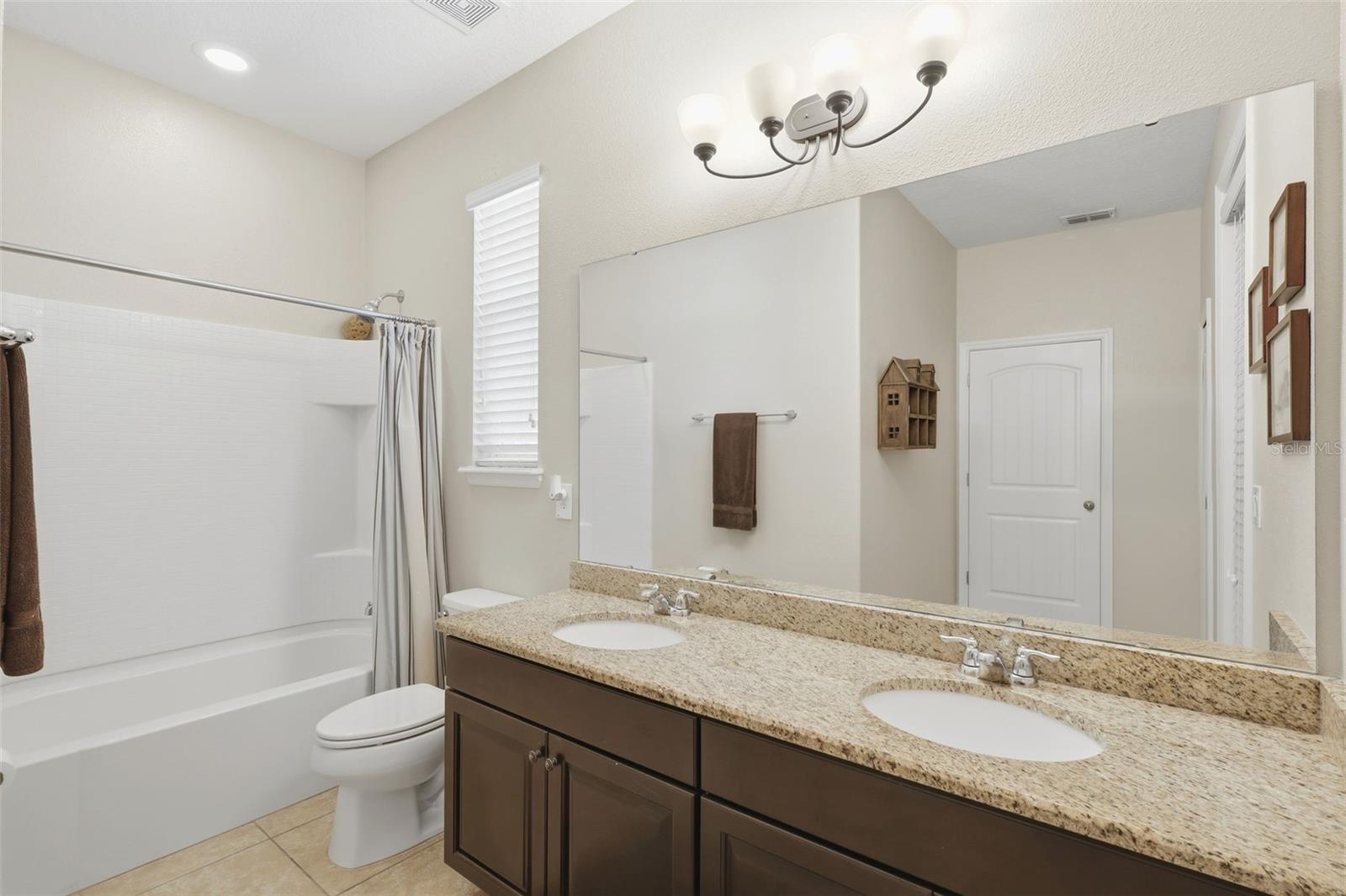 WELLINGTON WOODS - Residential