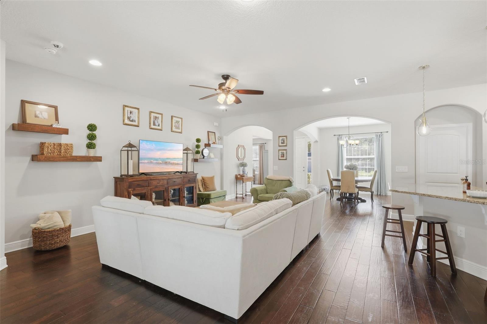 WELLINGTON WOODS - Residential