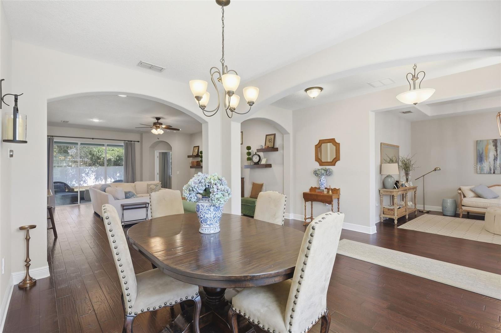 WELLINGTON WOODS - Residential