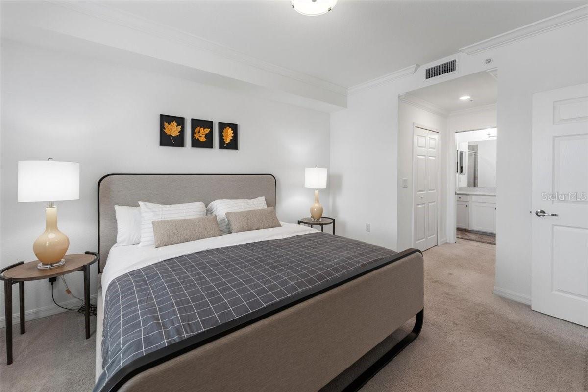 LAKEWOOD NATIONAL - Residential