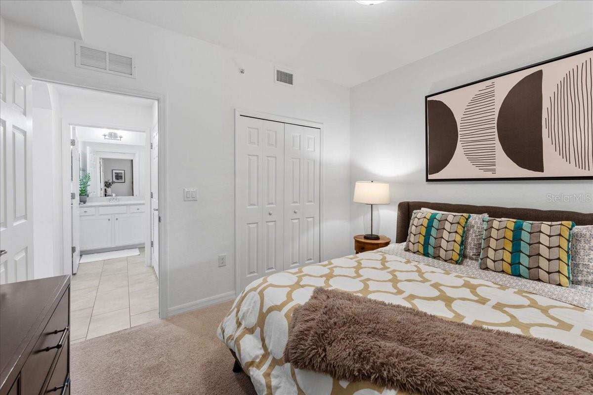 LAKEWOOD NATIONAL - Residential