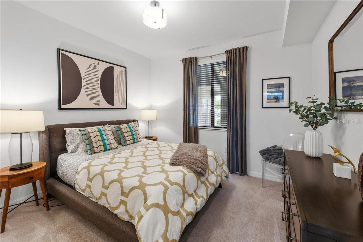 LAKEWOOD NATIONAL - Residential