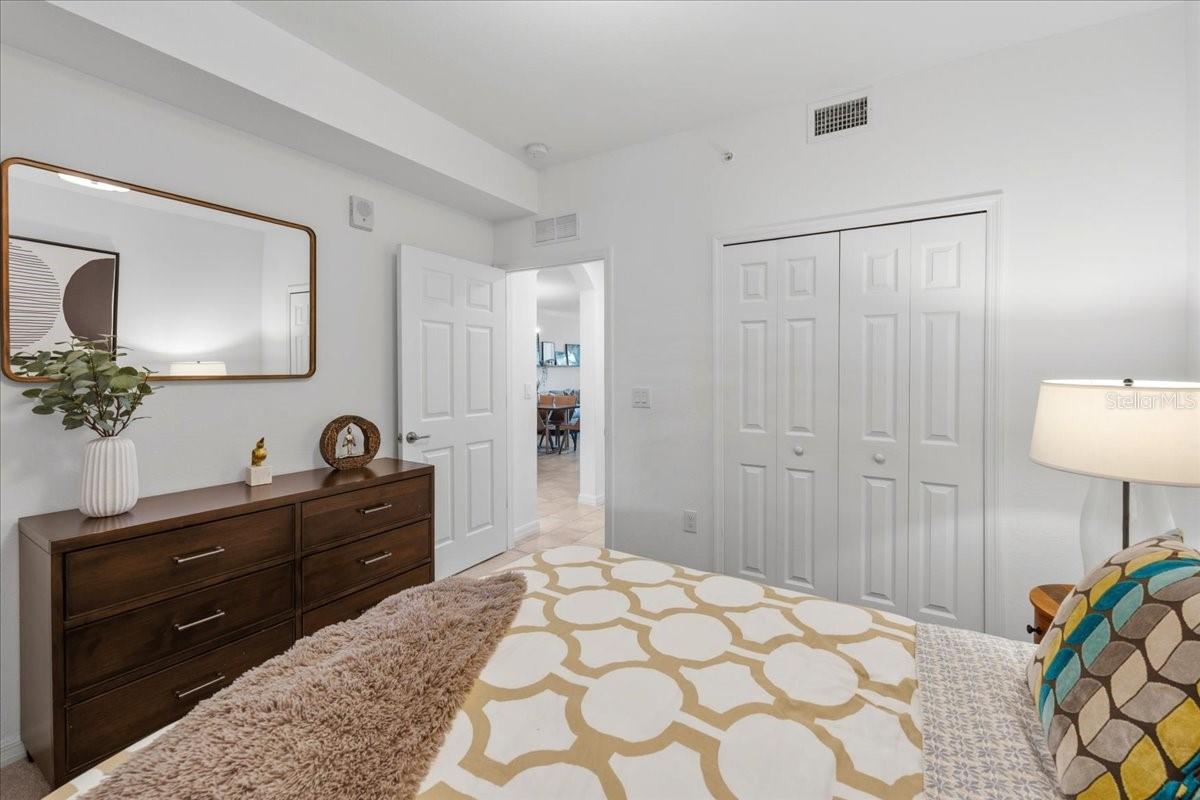 LAKEWOOD NATIONAL - Residential