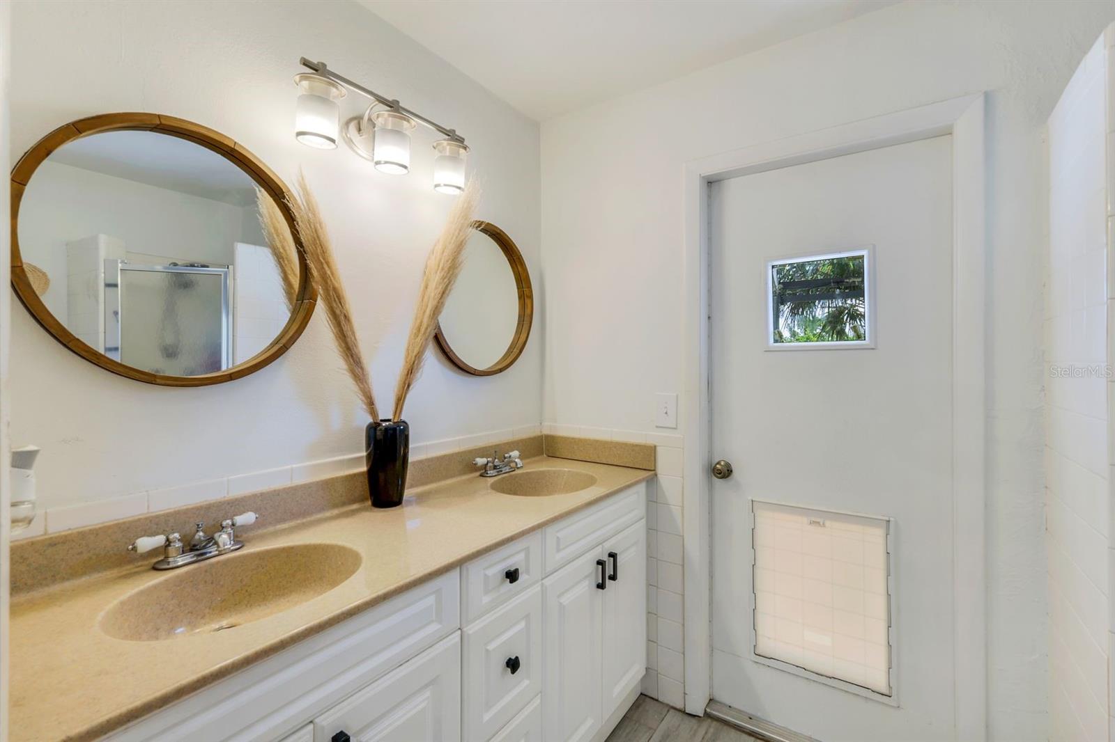 N G & T C L F UNIT 2 - Residential