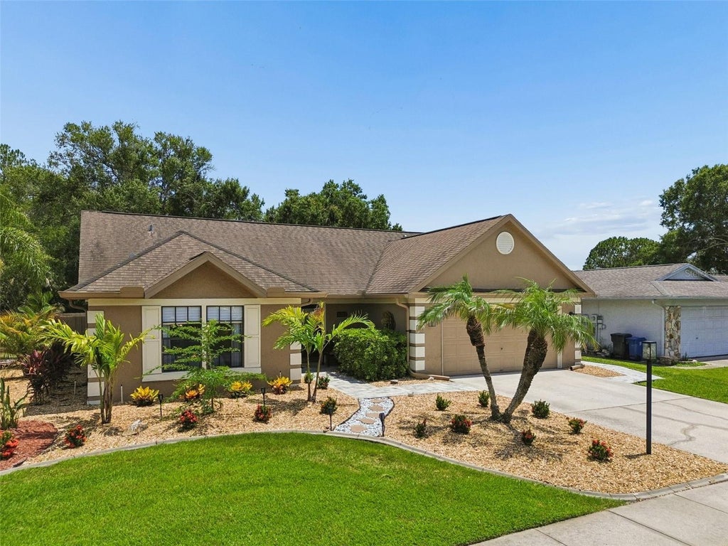 Photo of 650 Sweetbriar Drive, Oldsmar, FL 34677 (MLS # A4697507)