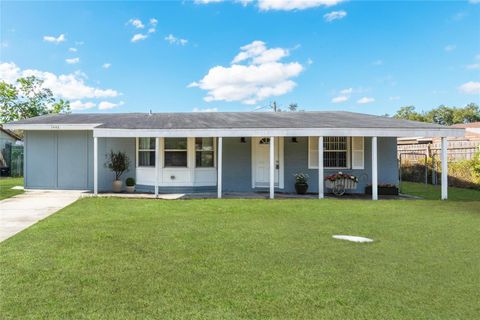 A home in LAKELAND