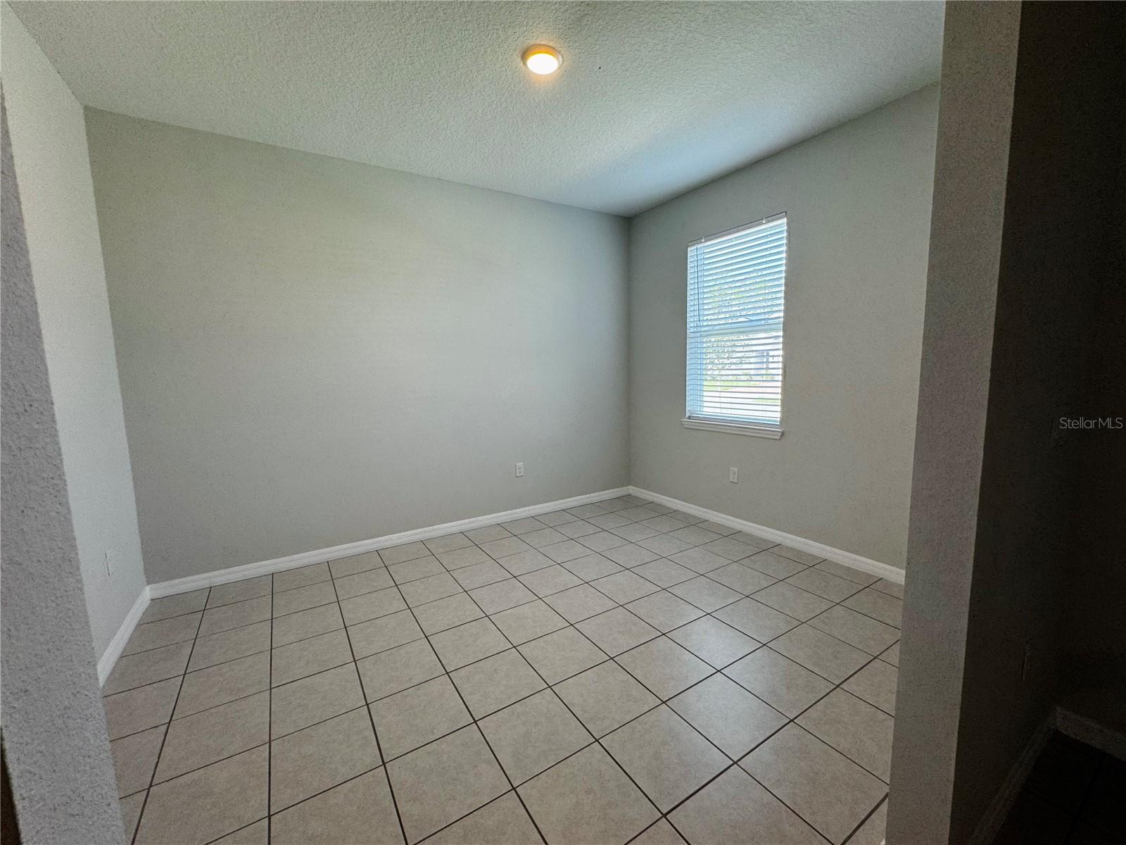 1591 PINES END PLACE