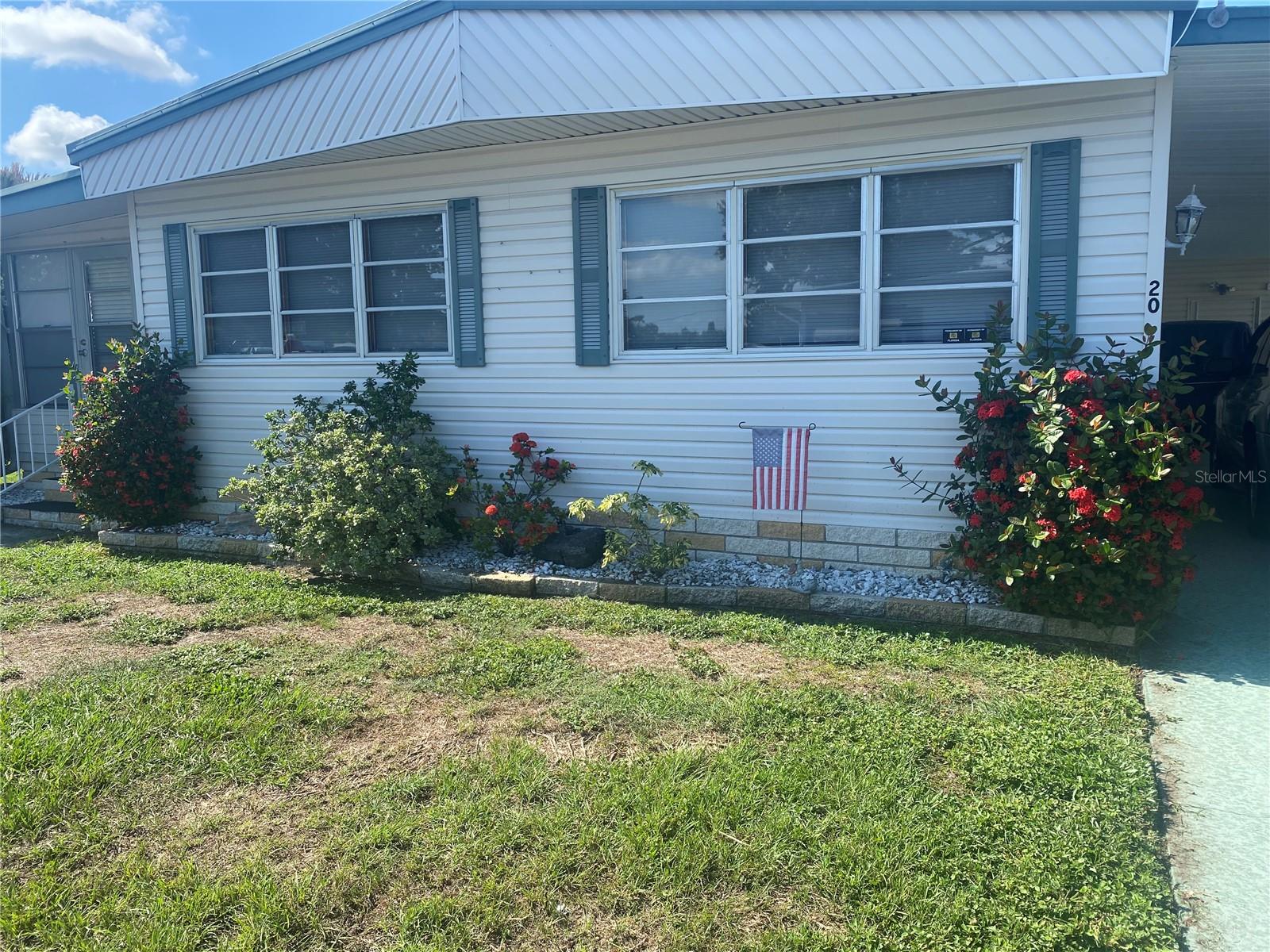 POINTE WEST RESIDENT OWNED COMMUNITY INC - Residential Lease