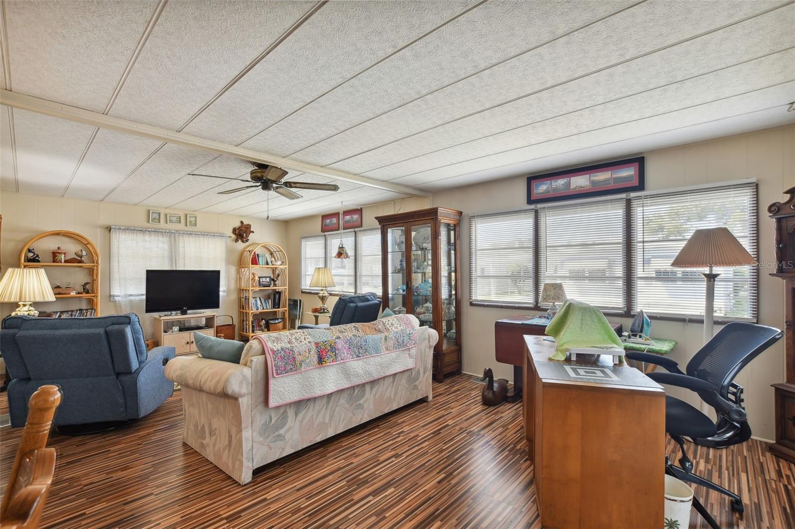 POINTE WEST RESIDENT OWNED COMMUNITY INC - Residential Lease