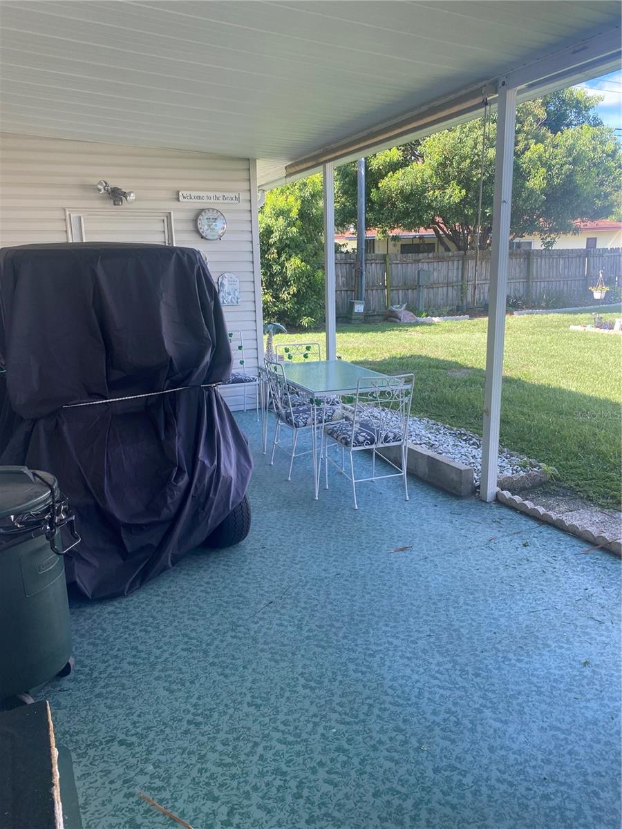 POINTE WEST RESIDENT OWNED COMMUNITY INC - Residential Lease