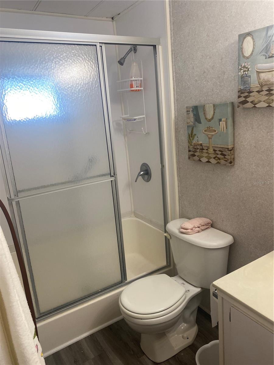 POINTE WEST RESIDENT OWNED COMMUNITY INC - Residential Lease