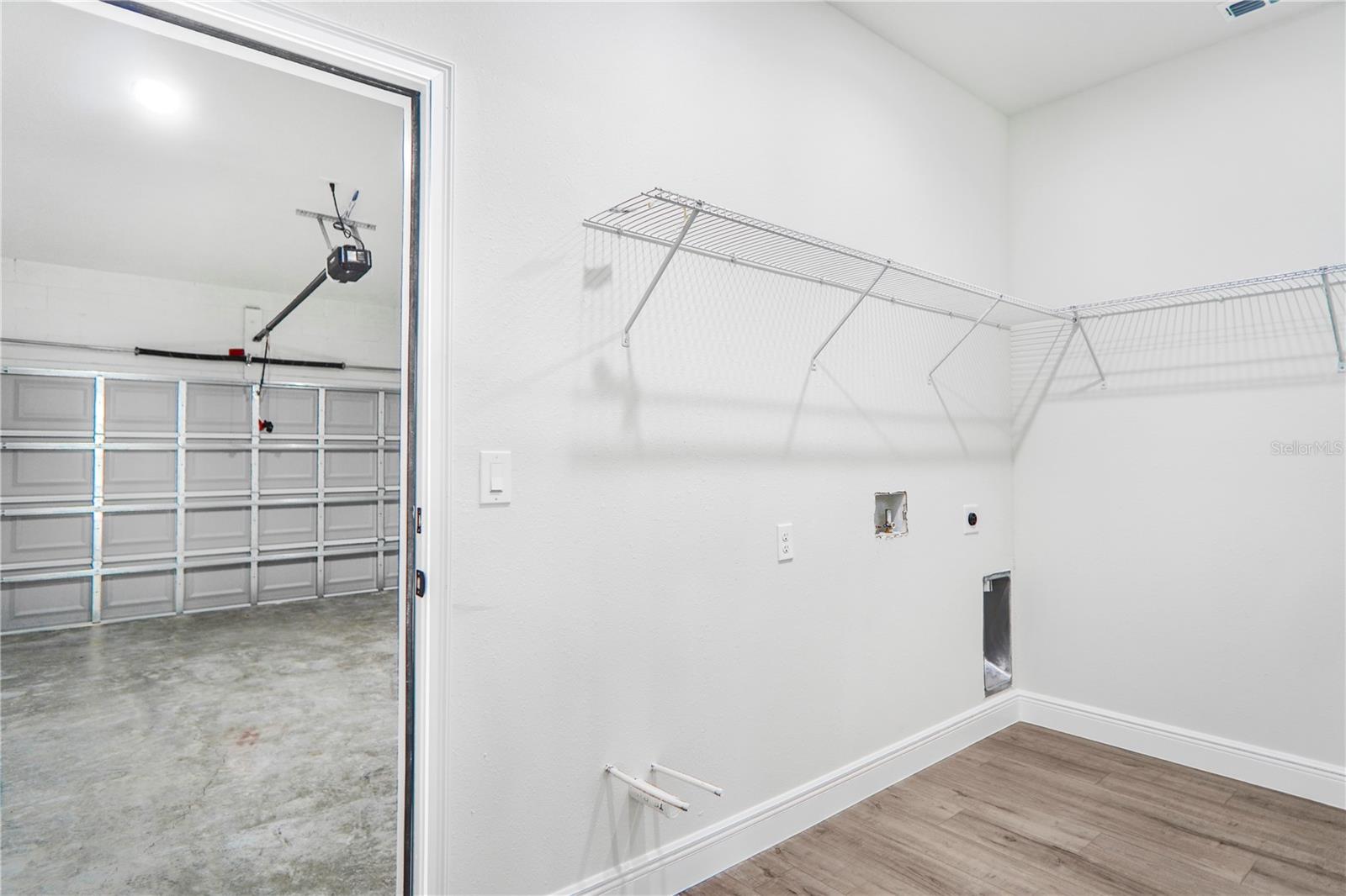 MARION OAKS UN 9 - Residential