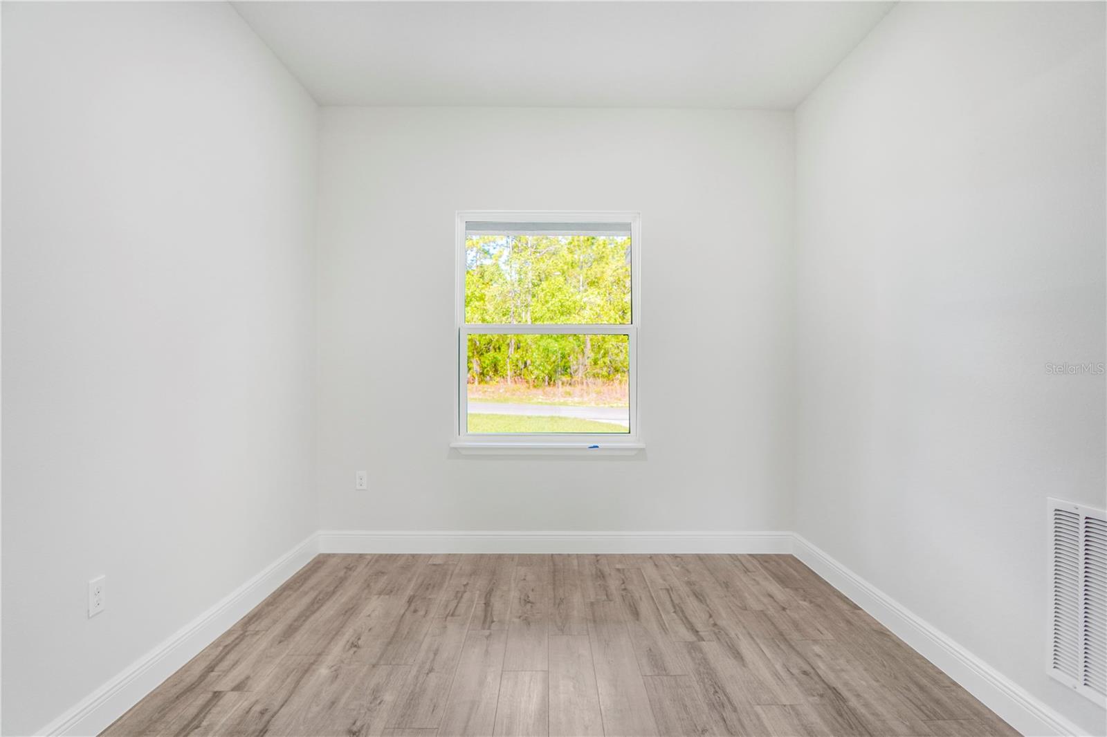 MARION OAKS UN 9 - Residential