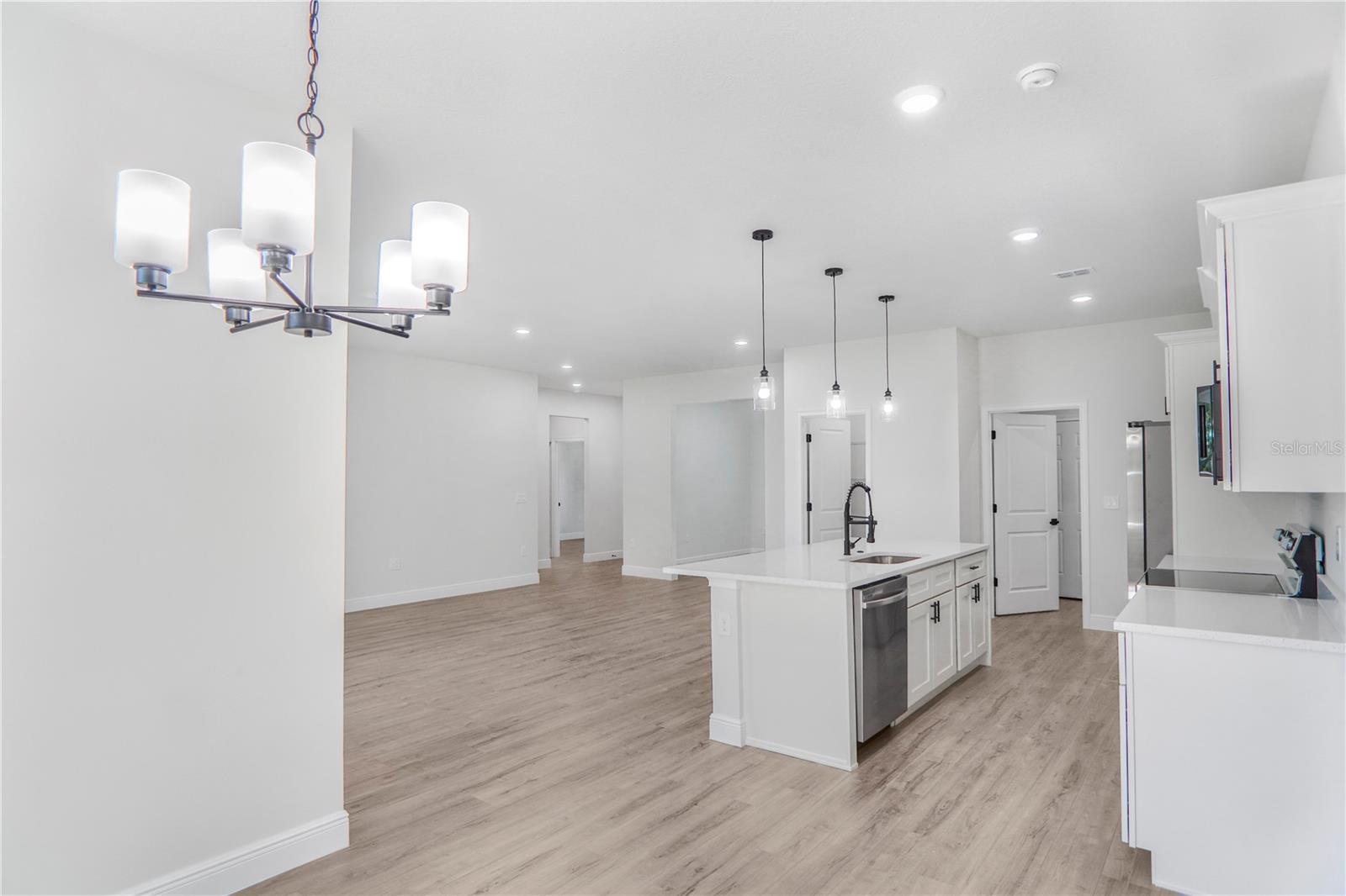 MARION OAKS UN 9 - Residential