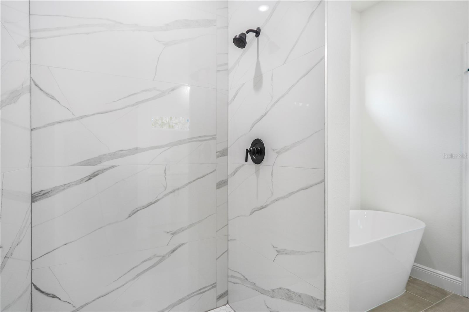 MARION OAKS UN 9 - Residential