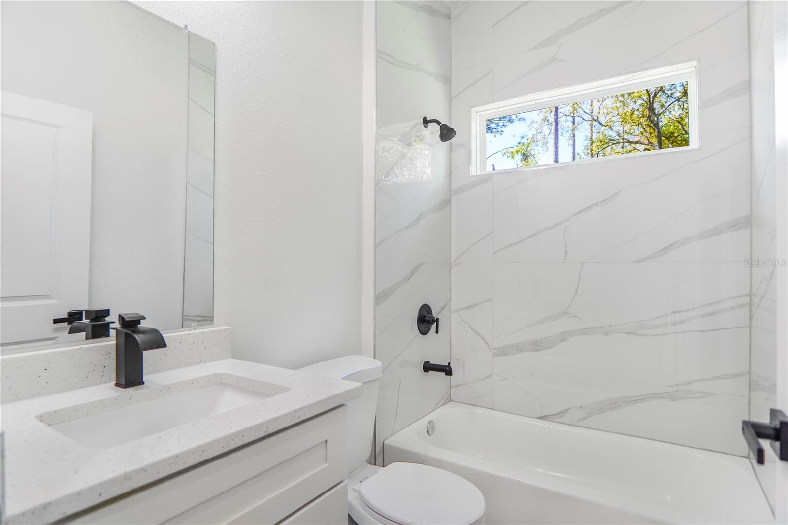 MARION OAKS UN 9 - Residential