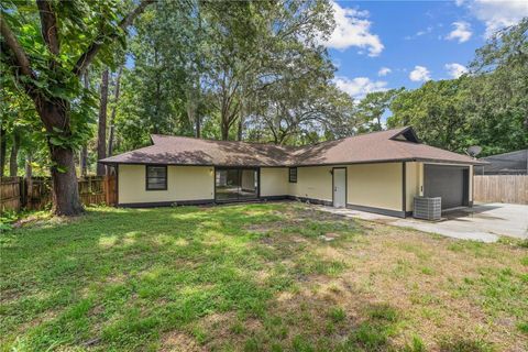 A home in WINTER SPRINGS