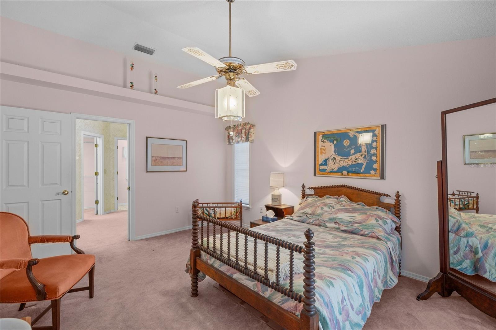 COLONIAL OAKS - Residential