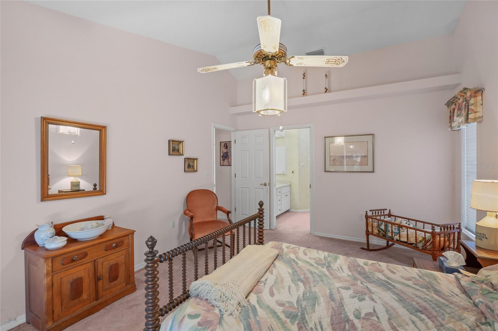 COLONIAL OAKS - Residential