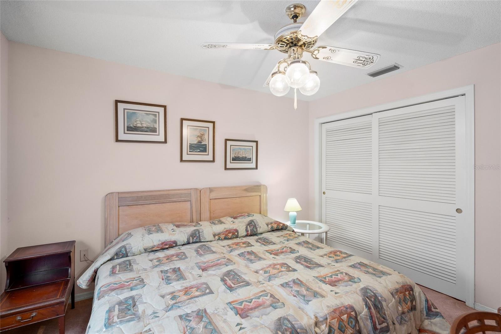 COLONIAL OAKS - Residential