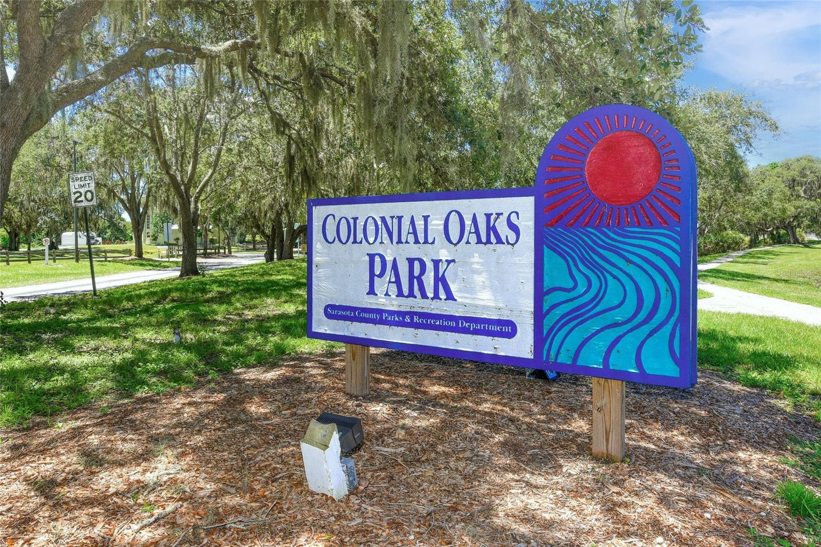 COLONIAL OAKS - Residential
