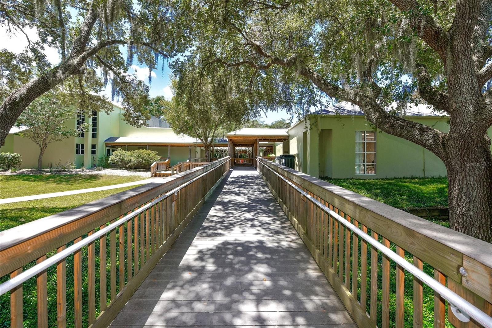 COLONIAL OAKS - Residential