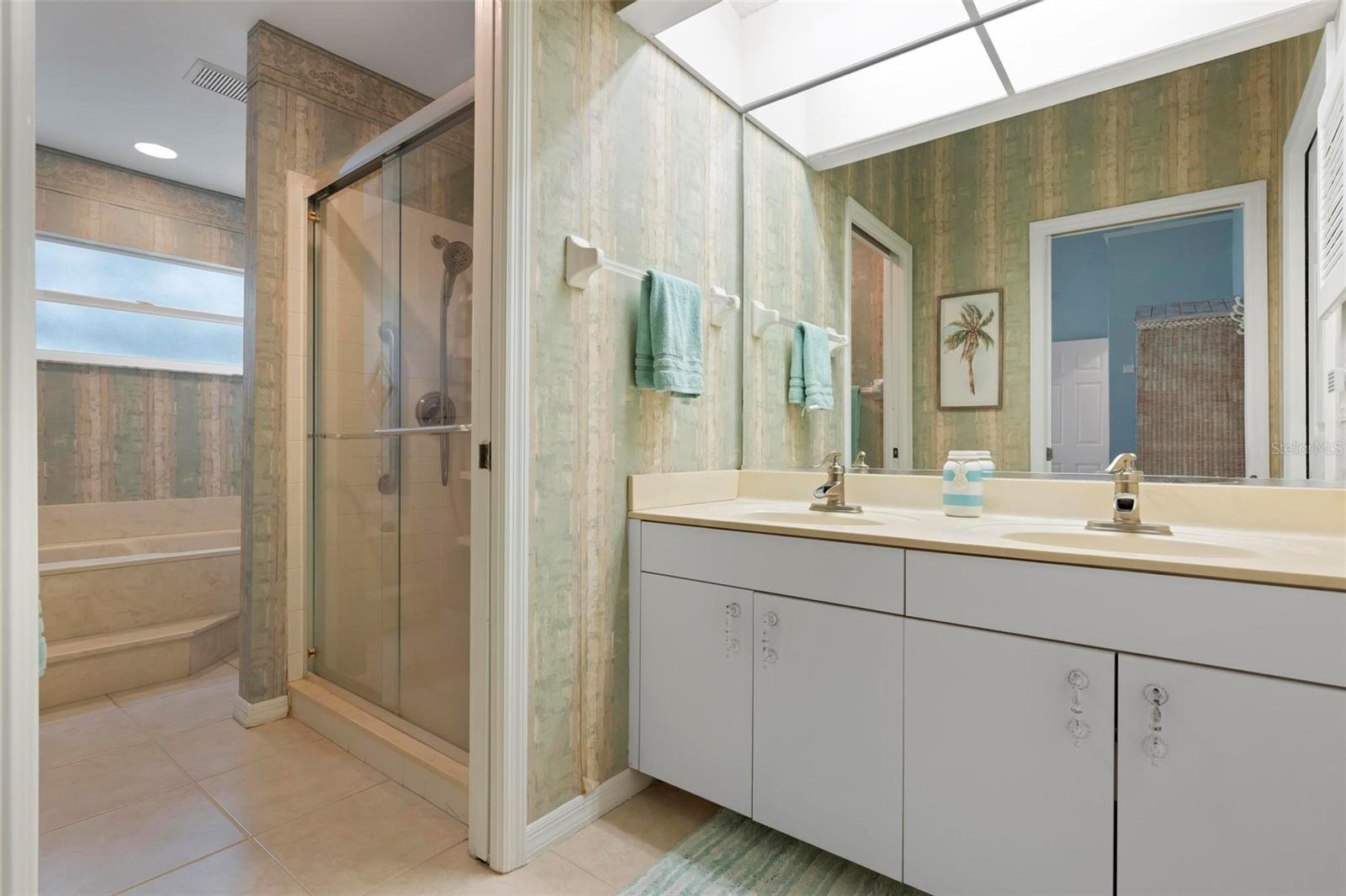 VILLAS OF SOMERSET - Residential