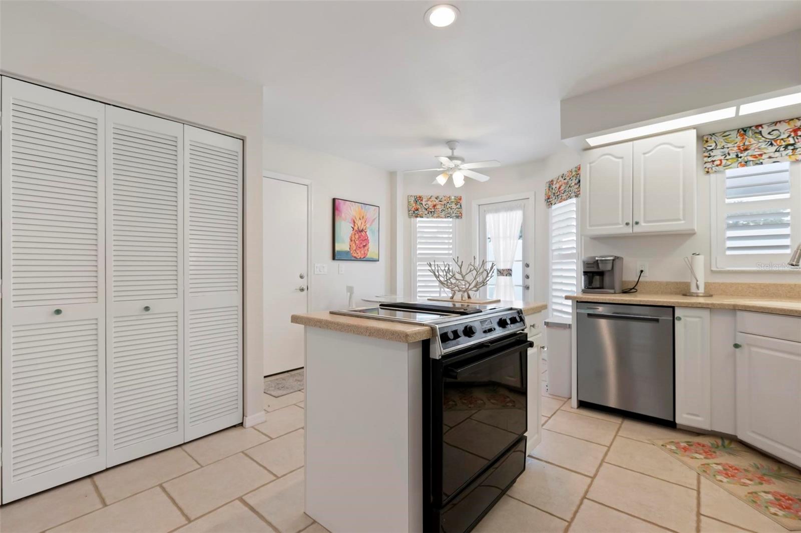 VILLAS OF SOMERSET - Residential