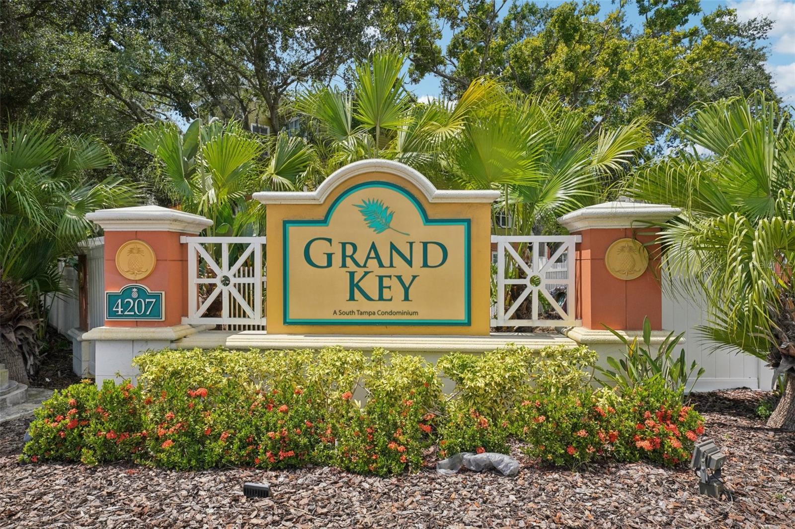 4207 S DALE MABRY HIGHWAY 11207