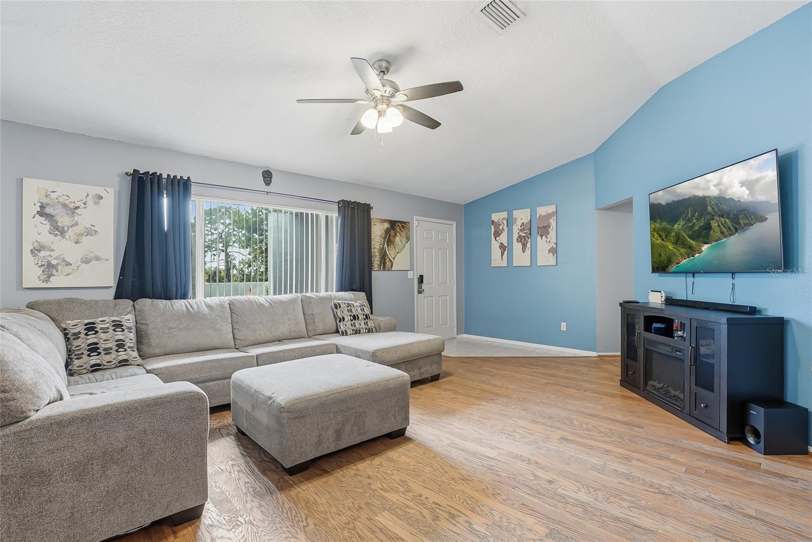 SPRING HILL - Residential