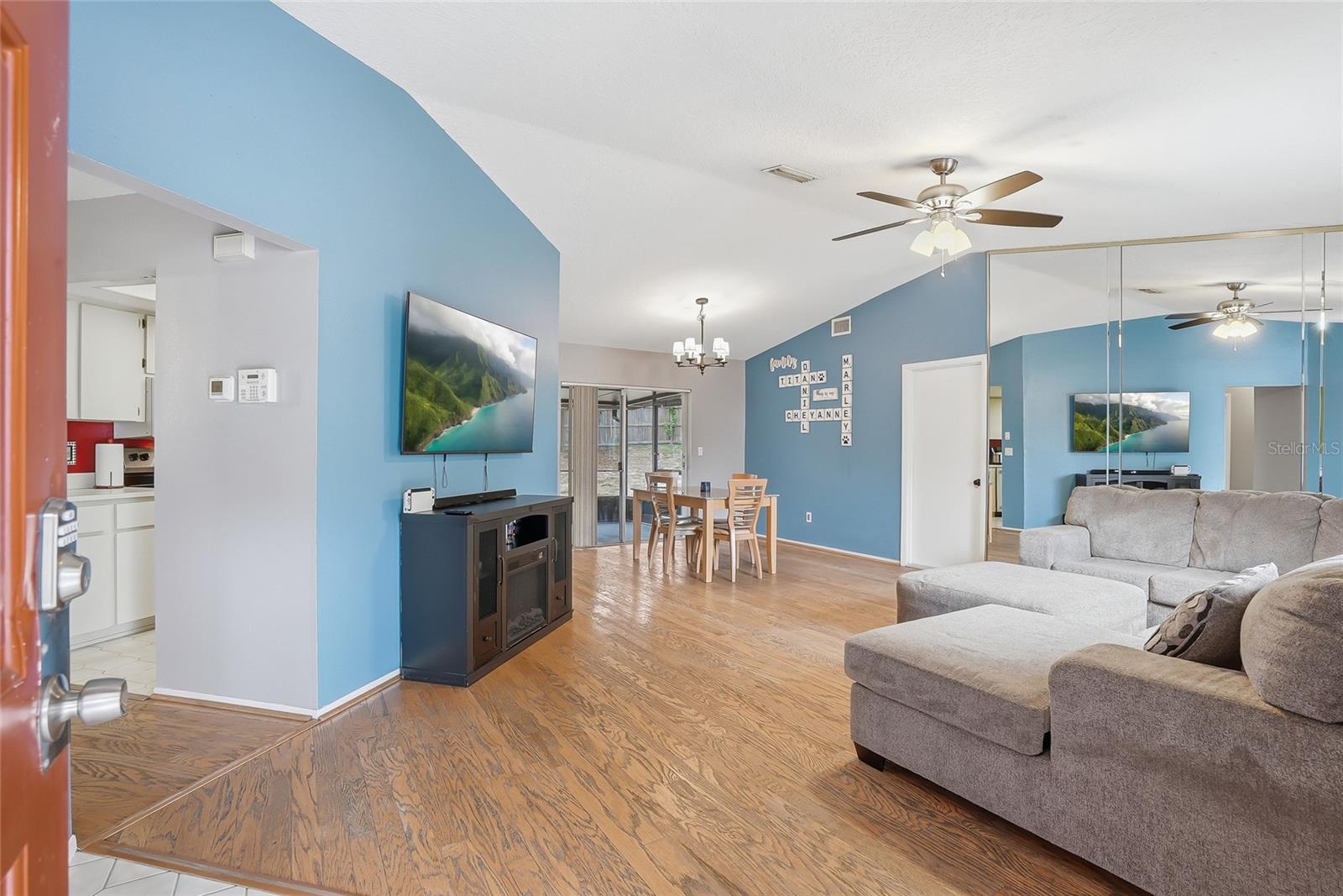 SPRING HILL - Residential