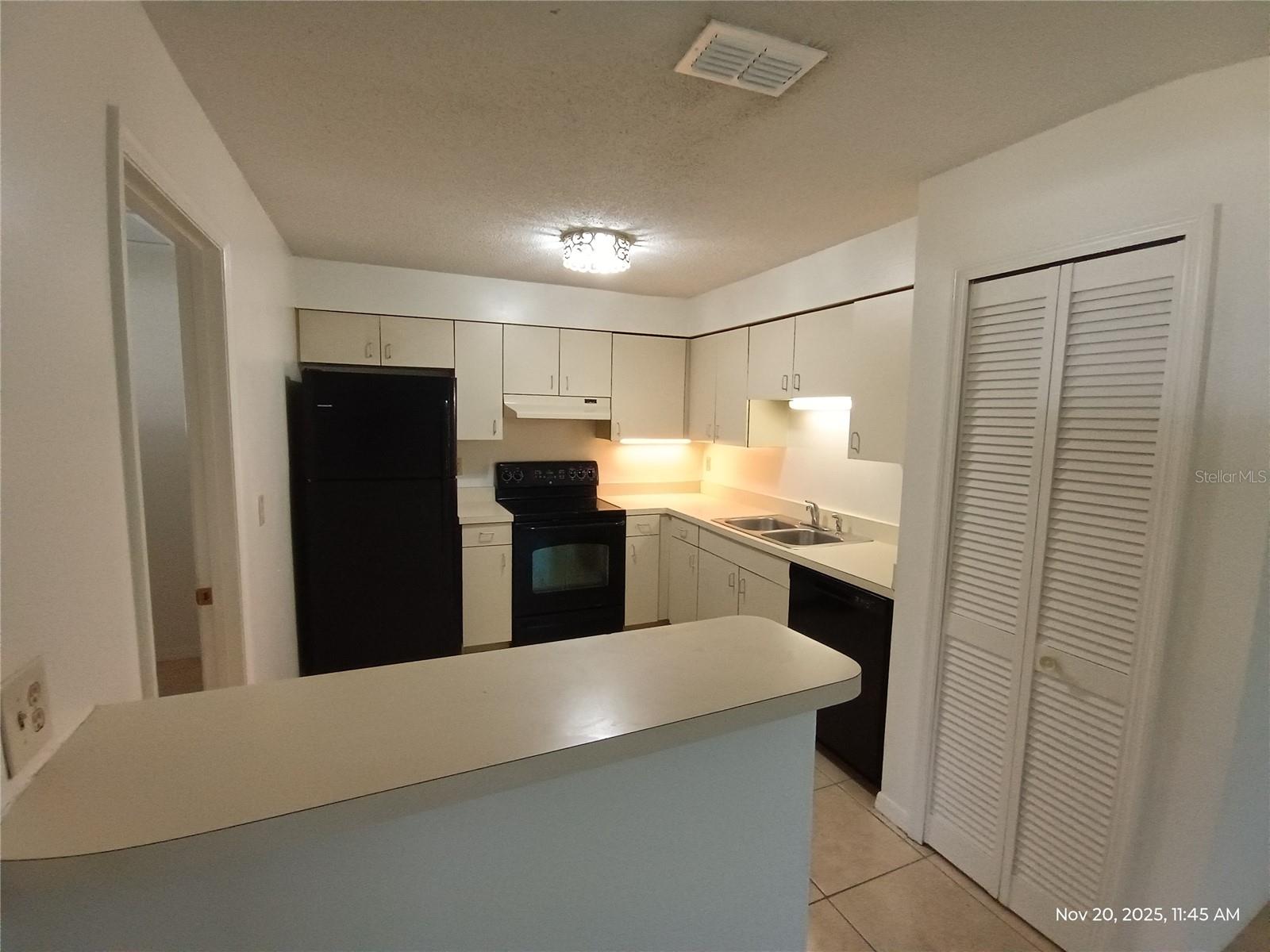 LONGWOOD - Residential Lease