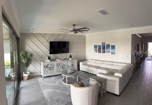 TOSCANA ISLES - Residential