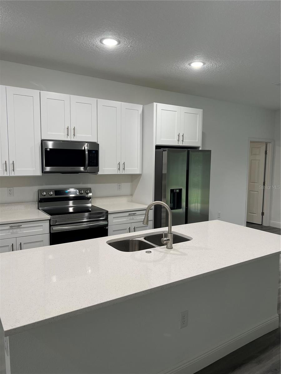 SILVER SPGS SHORES UN 10 - Residential