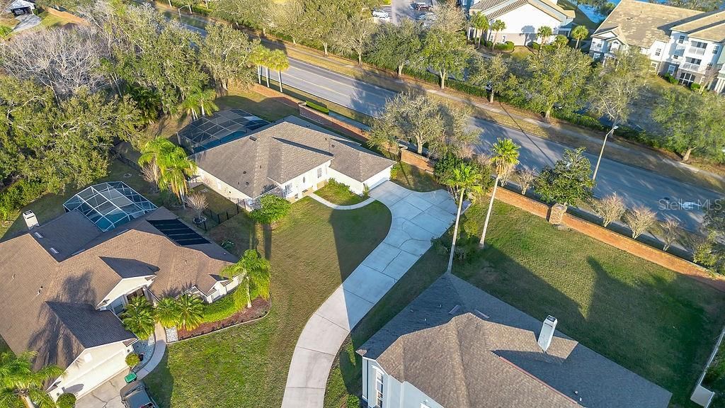 Photo of 13330 Meergate Circle, Orlando, FL 32837 (MLS # O6408994)