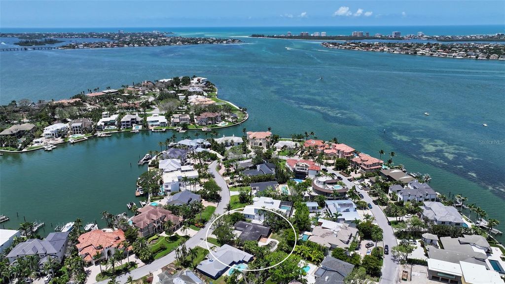 Photo of 1387 Harbor Drive, Sarasota, FL 34239 (MLS # A4653738)