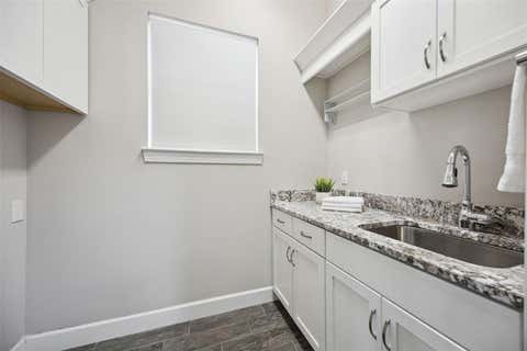 Tiny photo for 1276 Dora Parc Lane, Mount Dora, FL 32757 (MLS # O6422208)