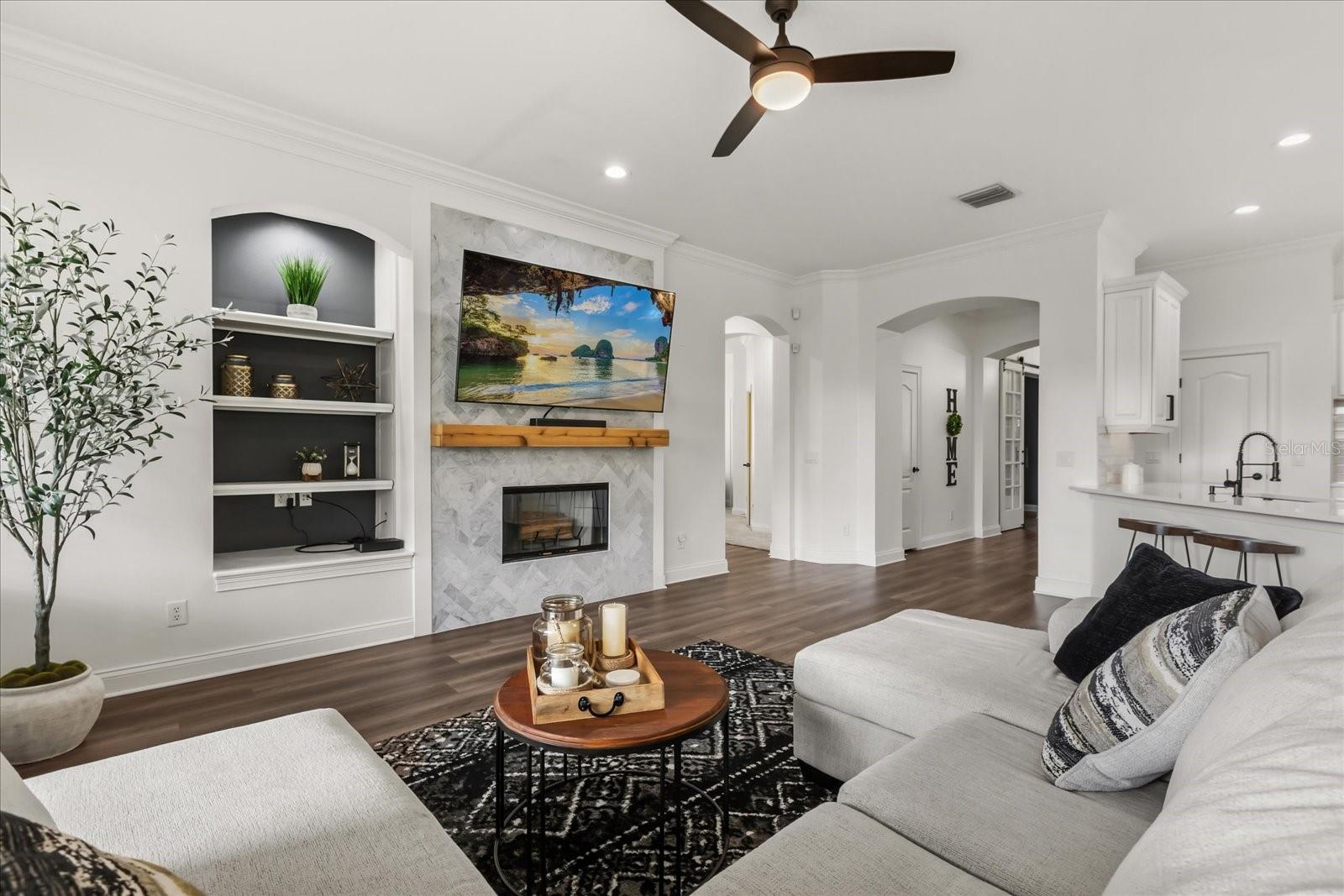 HEATHROW COUNTRY ESTATE - Residential