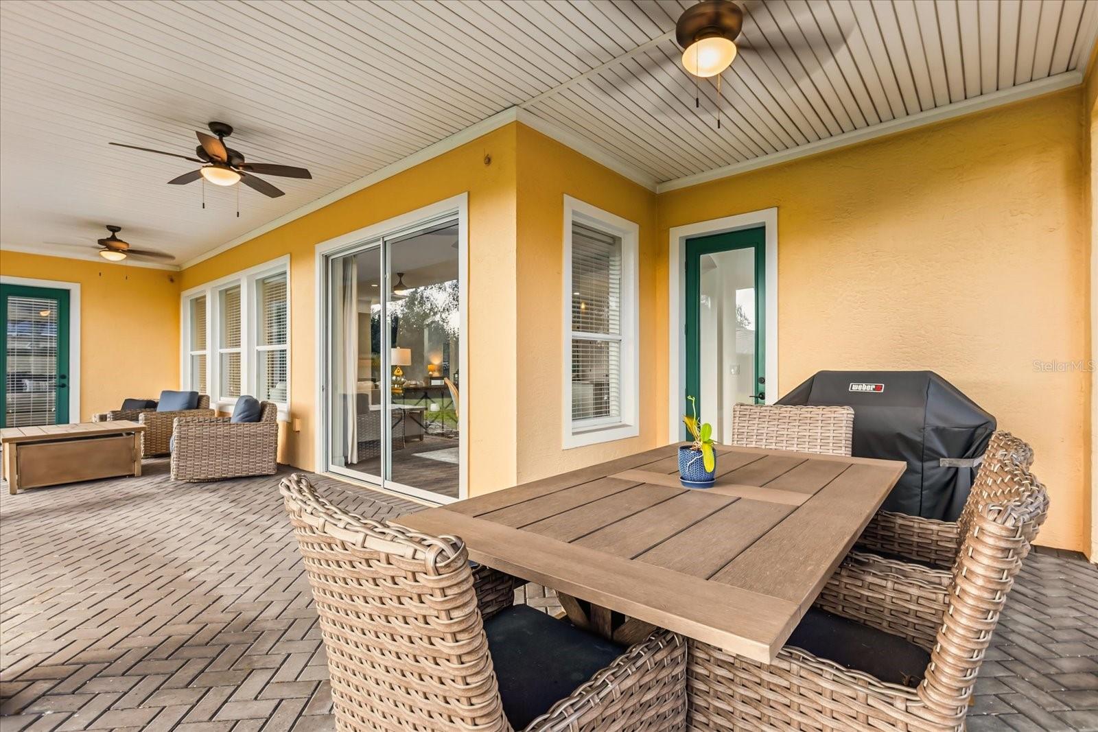 HEATHROW COUNTRY ESTATE - Residential